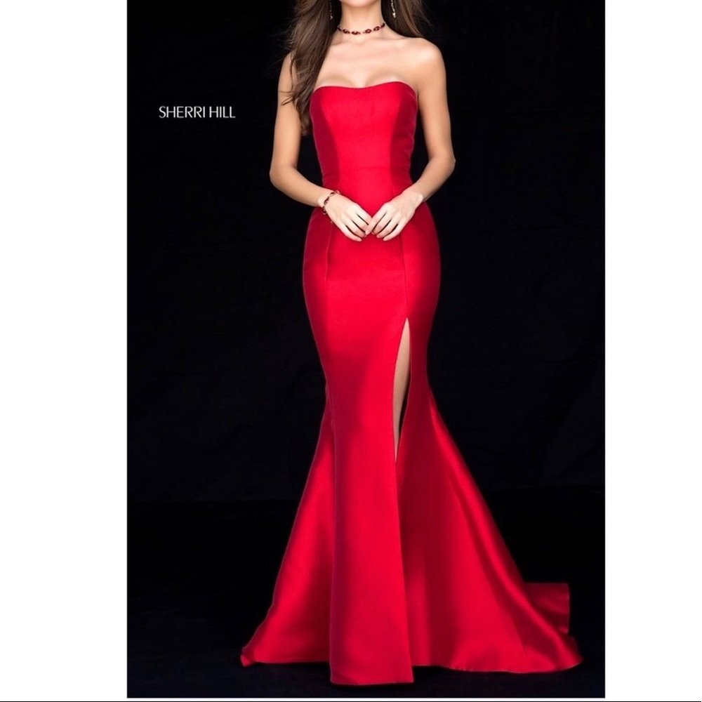 Strapless long Sherri Hill Dress